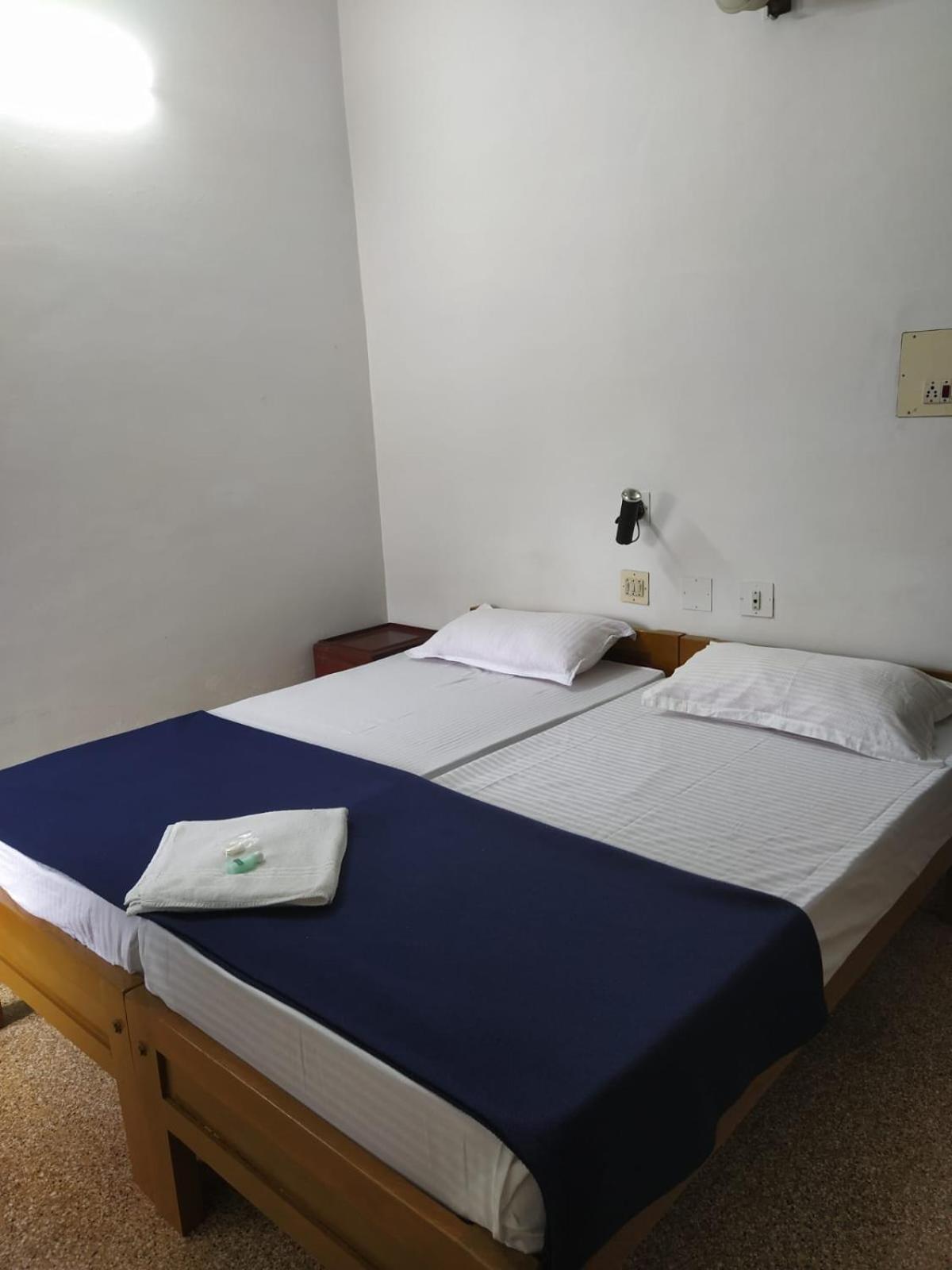 Paradise Homestay Alappuzha Экстерьер фото